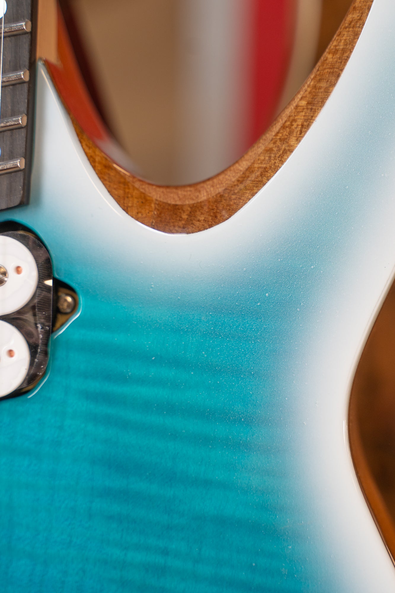 GTR ICY COOL – HEADLESS GOLIATH (6 STRING) B-STOCK