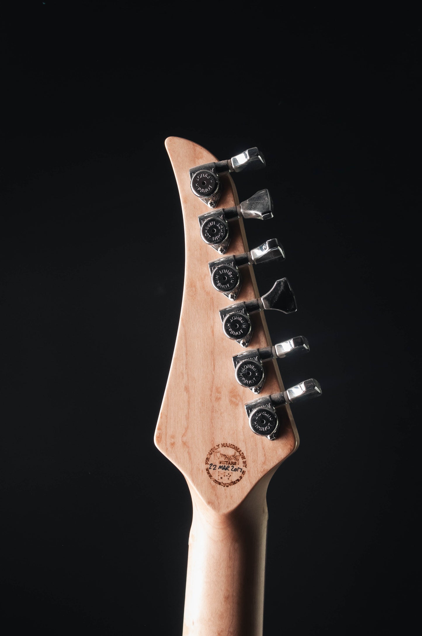 CustomShop - Genesis Natural 6 String