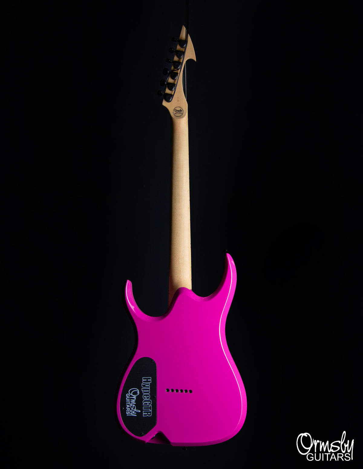 Hype GTR Run 18 - Standard Scale: Magenta