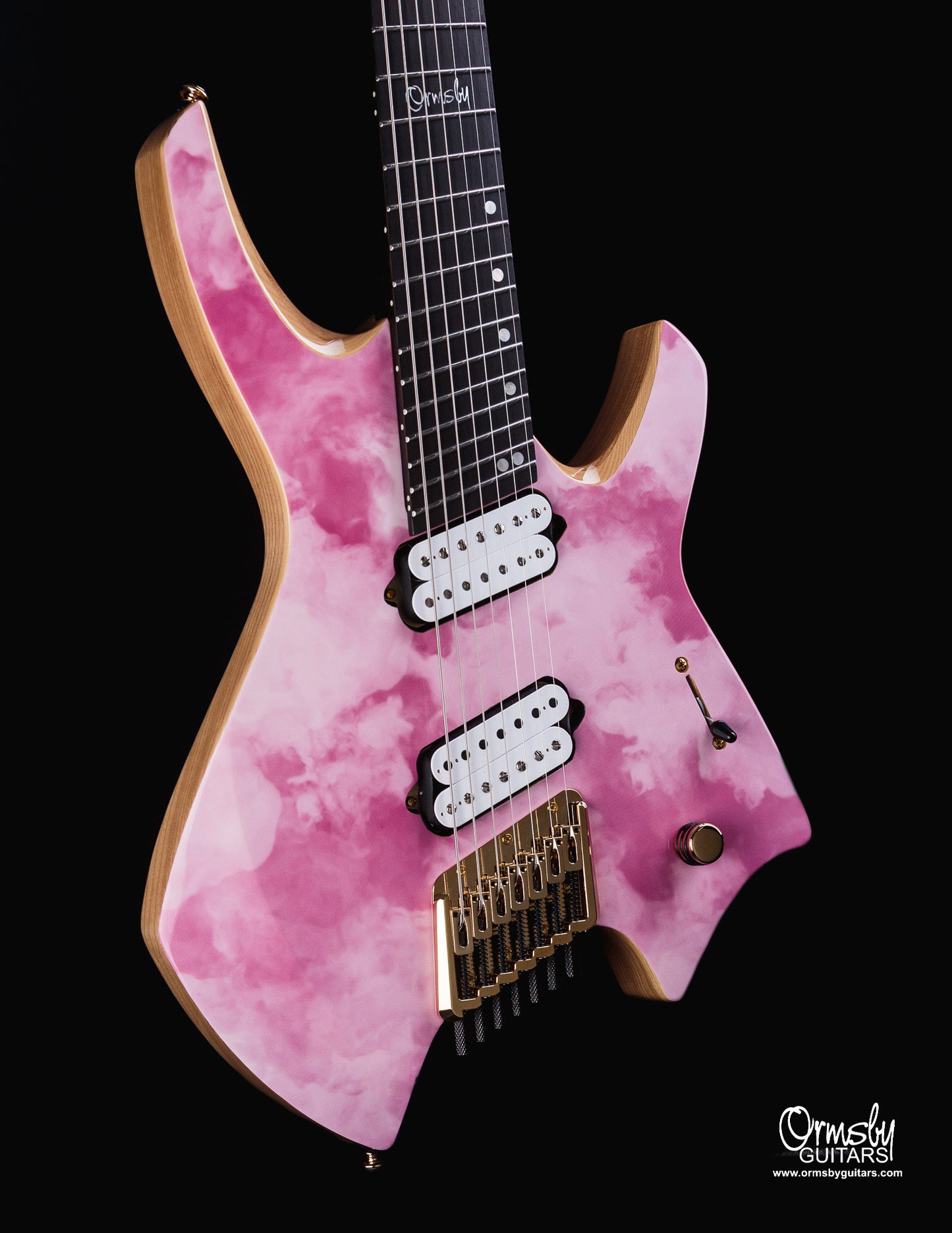 Artist Series Kris Xen Goliath GTR Run 17 - Strawberry Storm