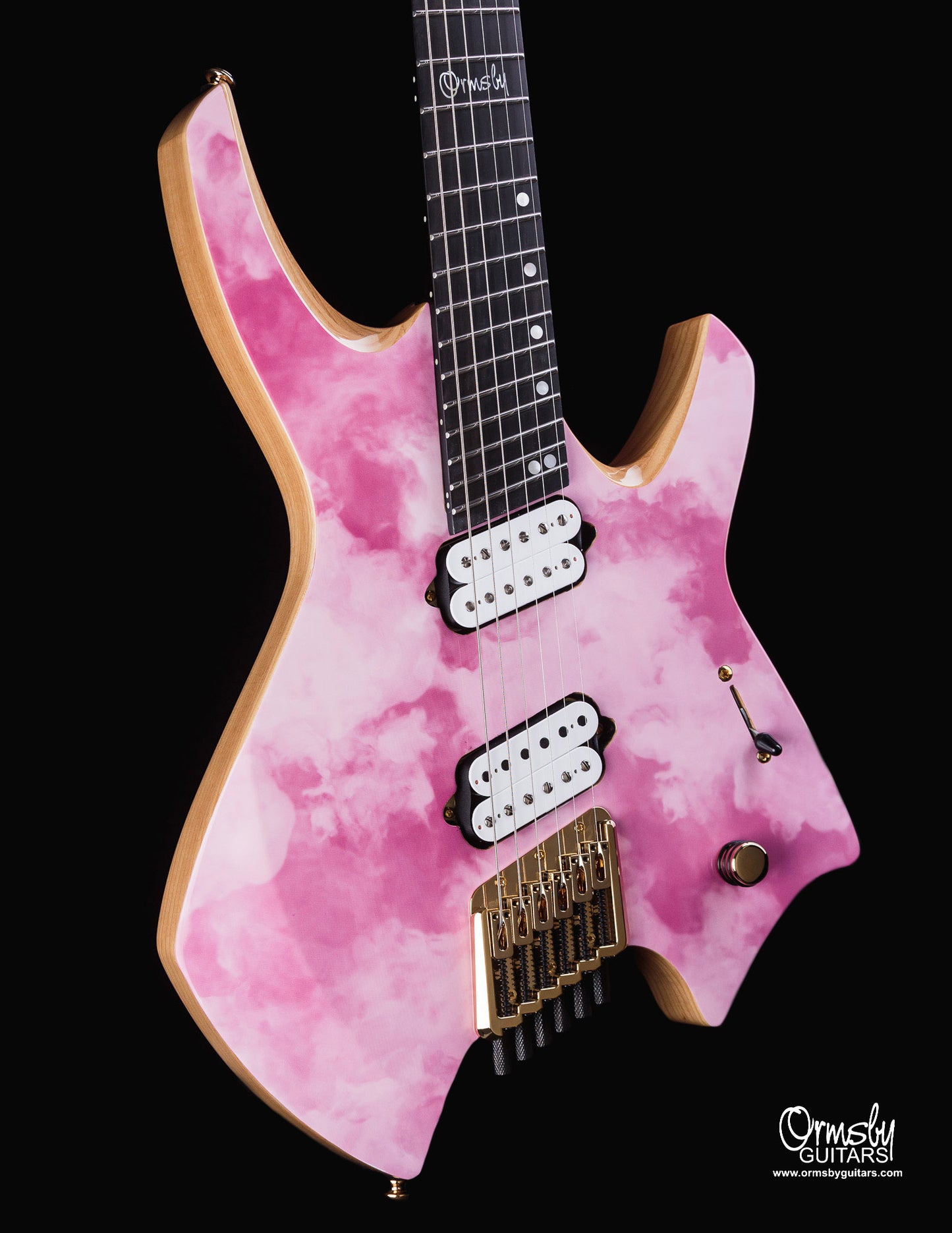 Artist Series Kris Xen Goliath GTR Run 17 - Strawberry Storm