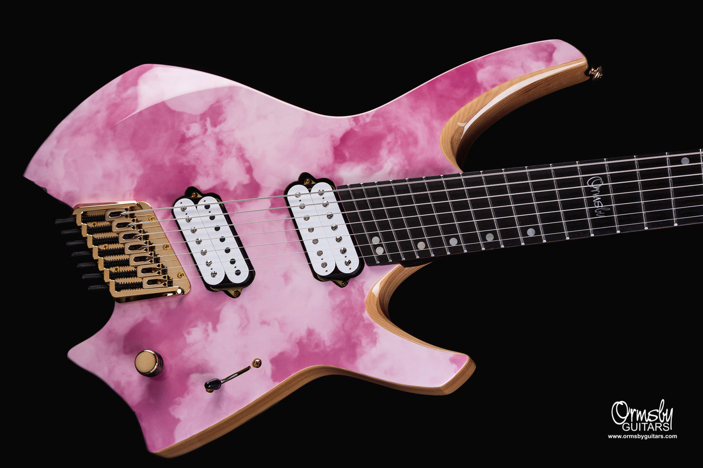 Artist Series Kris Xen Goliath GTR Run 17 - Strawberry Storm