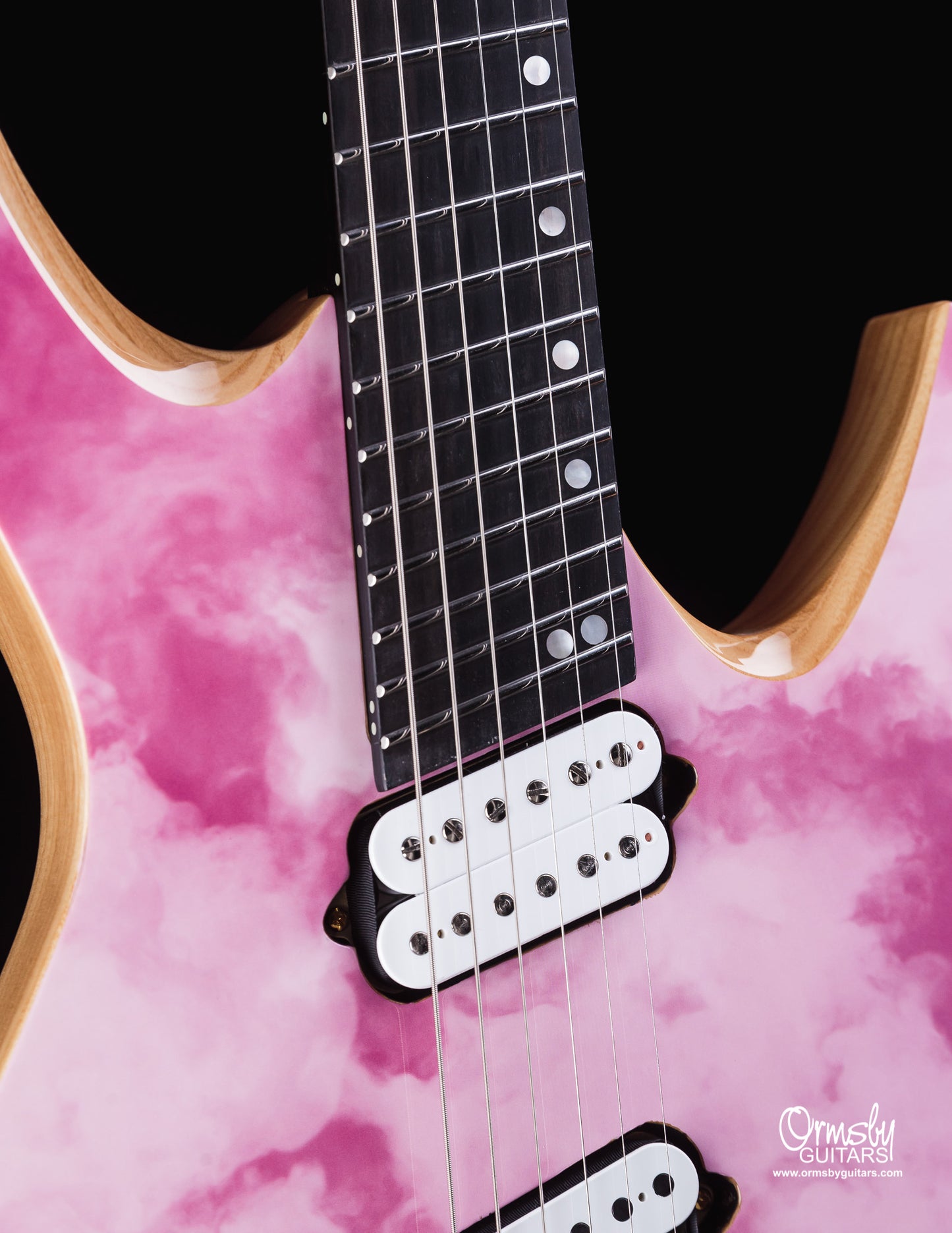 Artist Series Kris Xen Goliath GTR Run 17 - Strawberry Storm