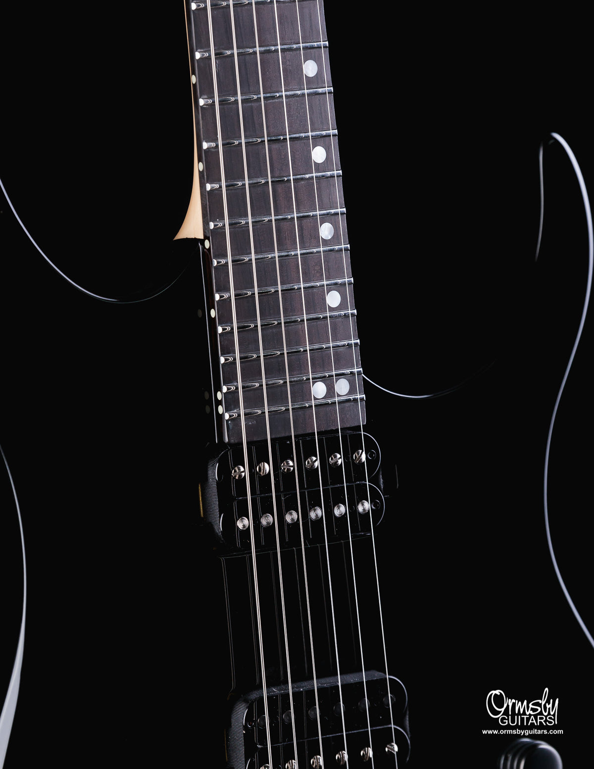 Hype GTR Run 18 - Standard Scale: Tuxedo Black
