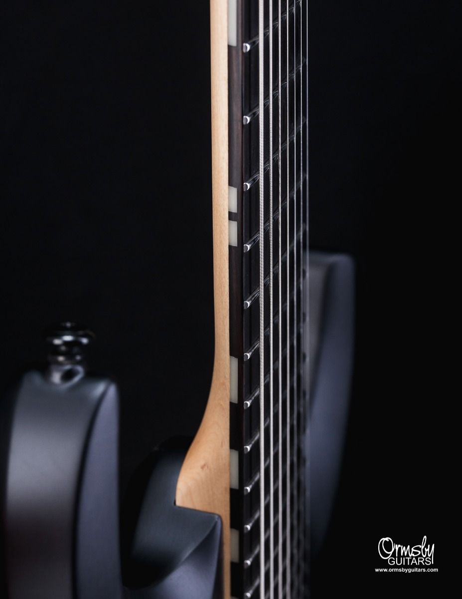 Pre-Order Run 19 Artist Series Dino Cazares DC GTR