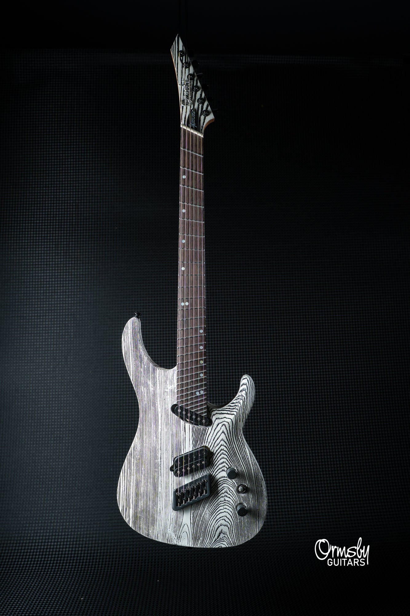 Skull SX Run 16 - 6 String [2]