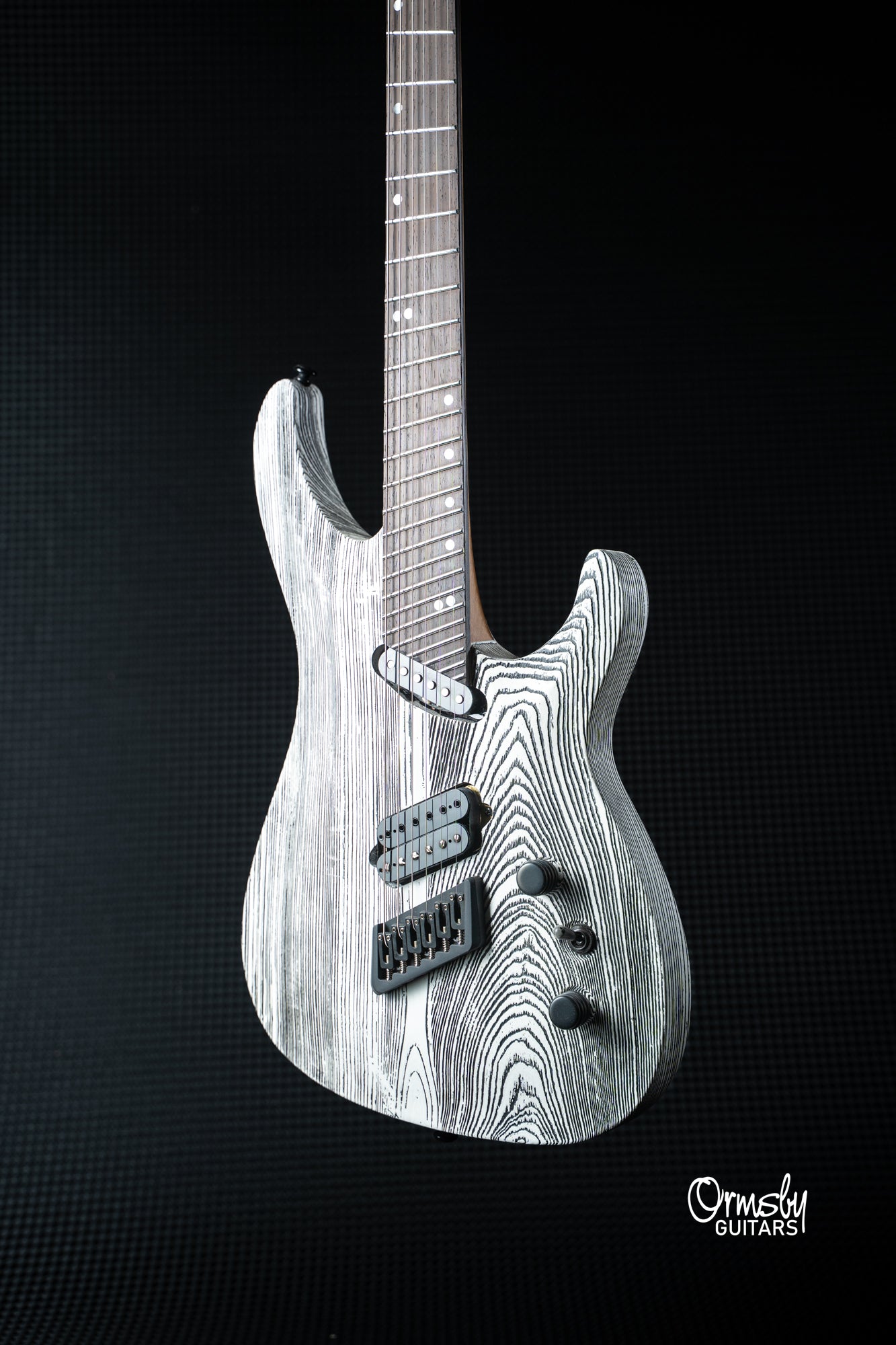 Skull SX Run 16 - 6 String [2]