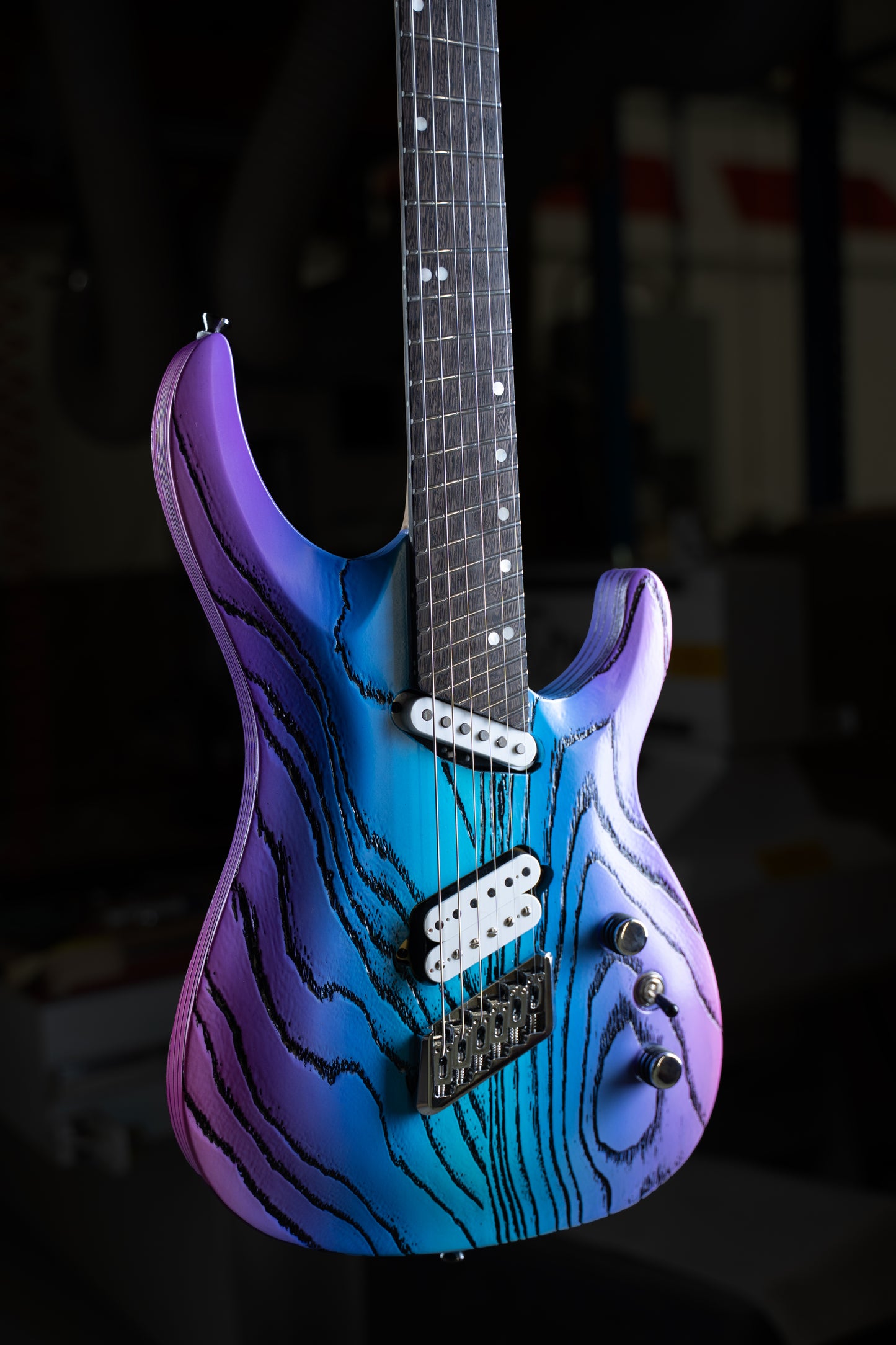 Art Series - SX Run 16 - 6 String [NEON NIGHTS]