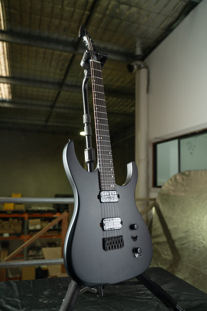 Hype GTI - Standard [Interceptor Black - 186 Blem]