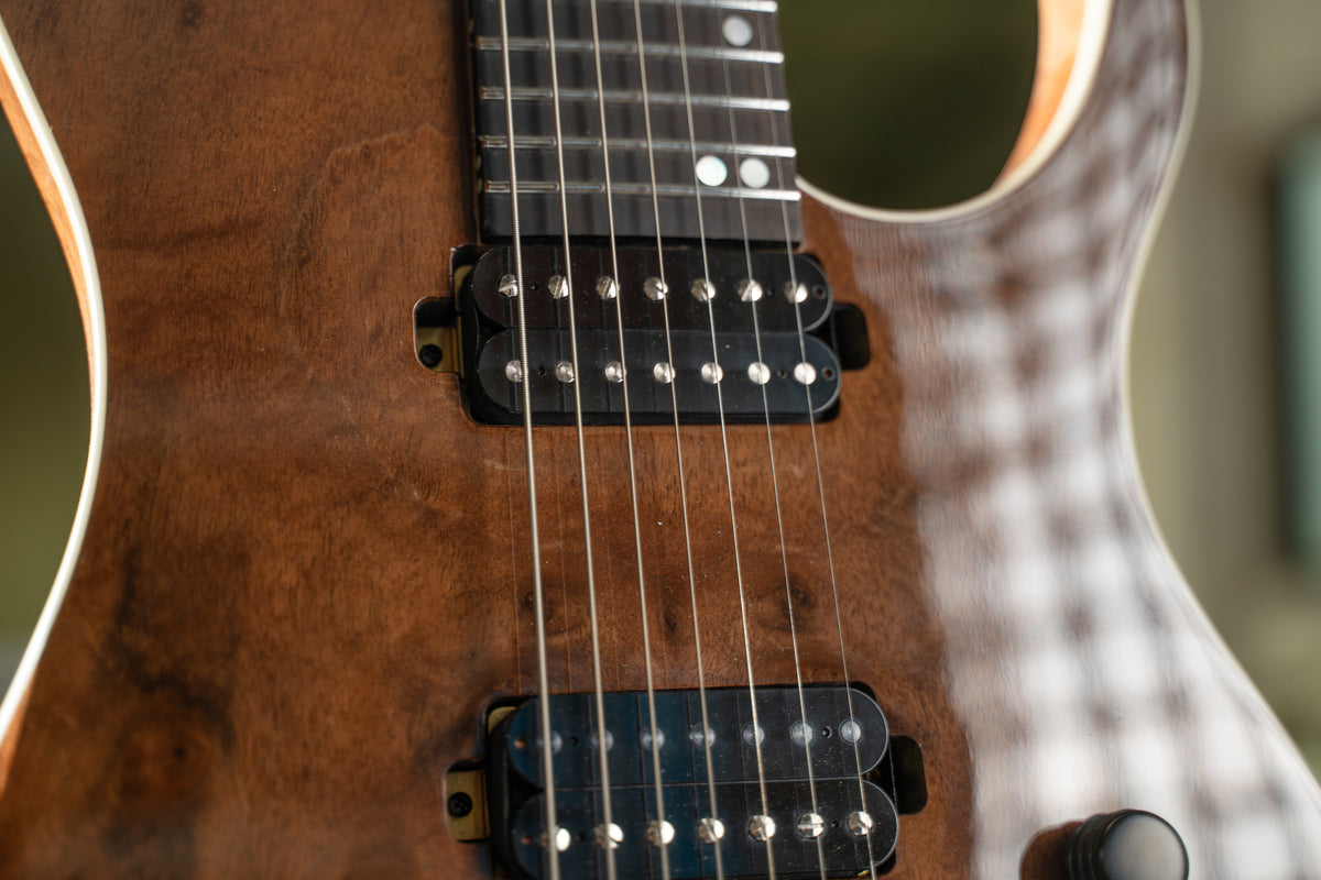 SHOP 7 STRING