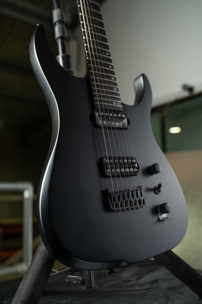 Hype GTI - Standard [Interceptor Black - 186 Blem]
