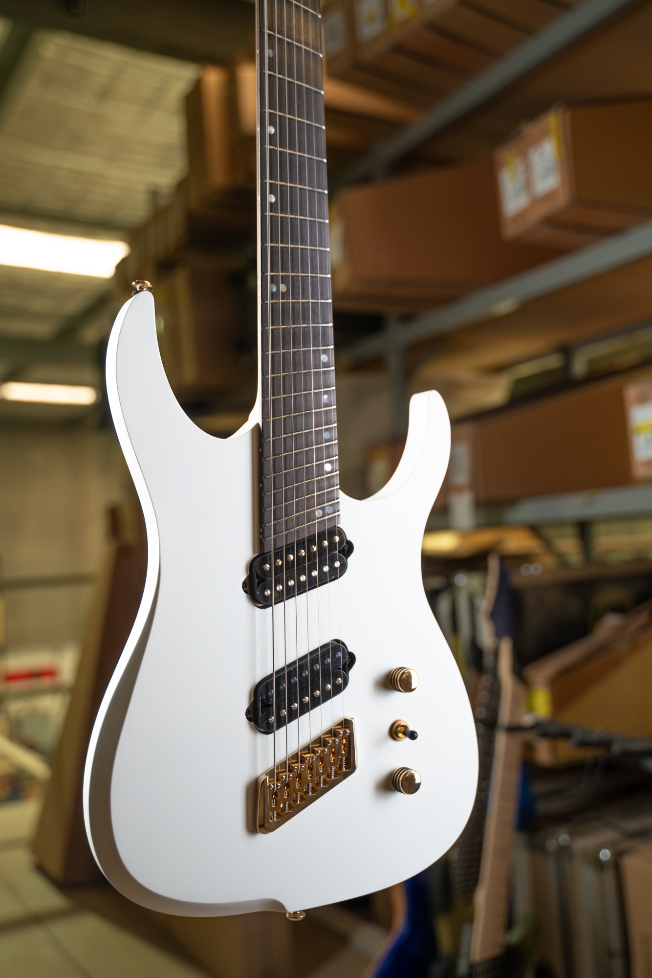 Factory Standard - Hypemachine H1 (White/Gold)