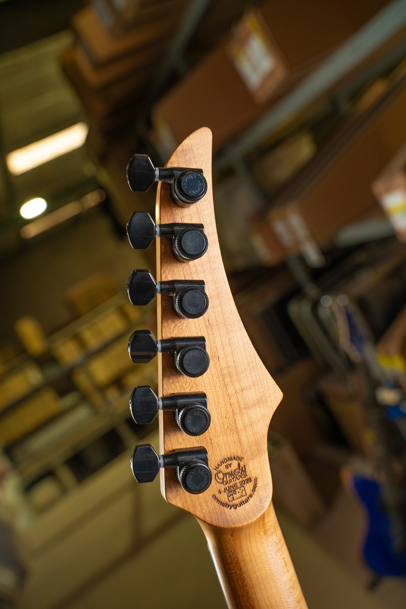 CustomShop - Kaseki Nebular Drip: 6 String